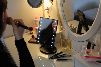 Touch Screen Make-Up Spiegel met LED verlichting - Zwart